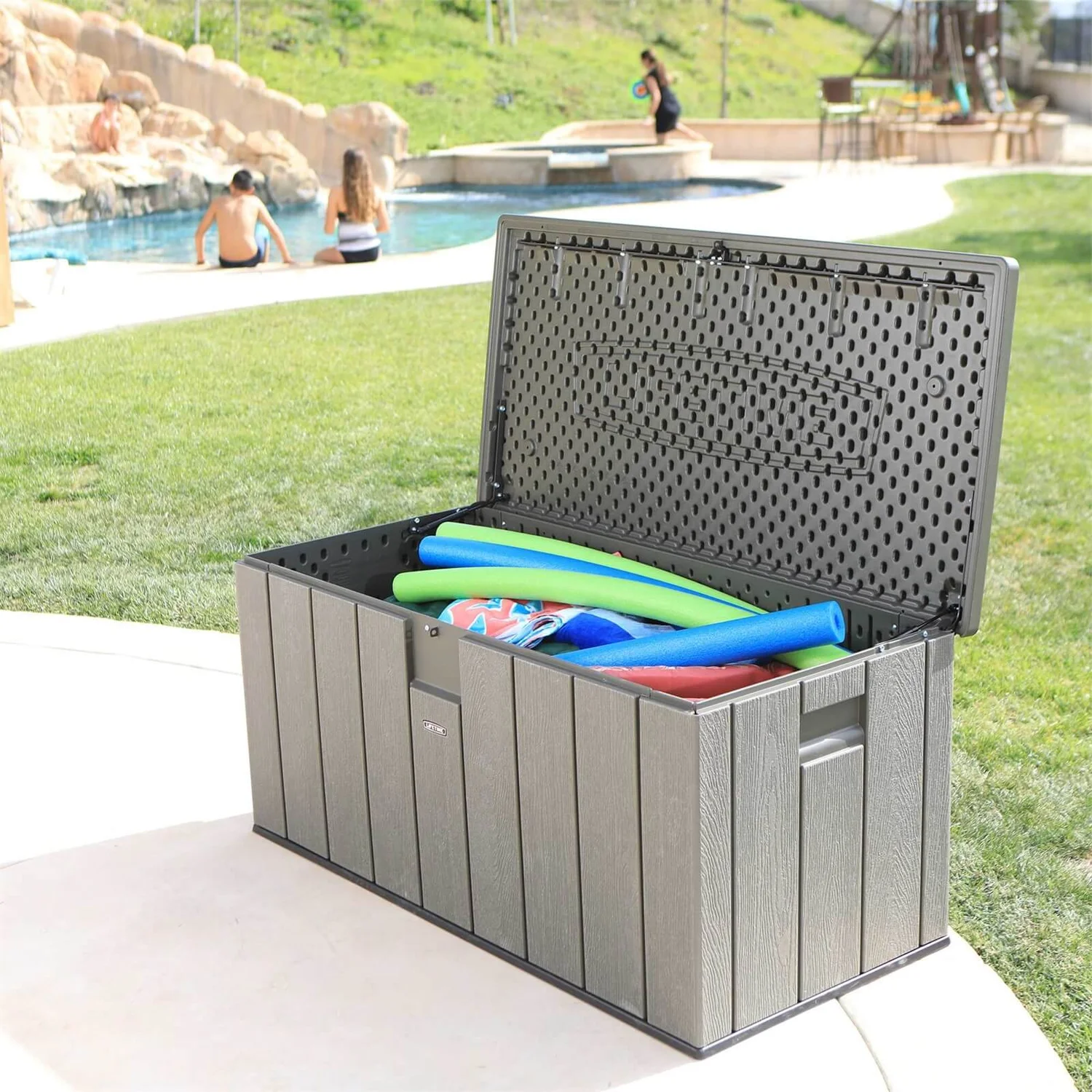 Lifetime Outdoor Plastic Storage Box 568 Litres - Image 7