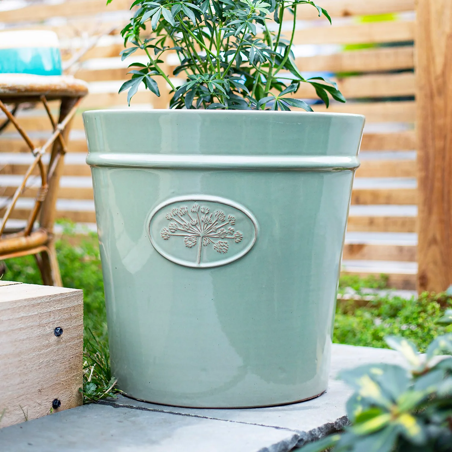 Country Living Heritage Sage Cone Pot - 33cm - Image 6