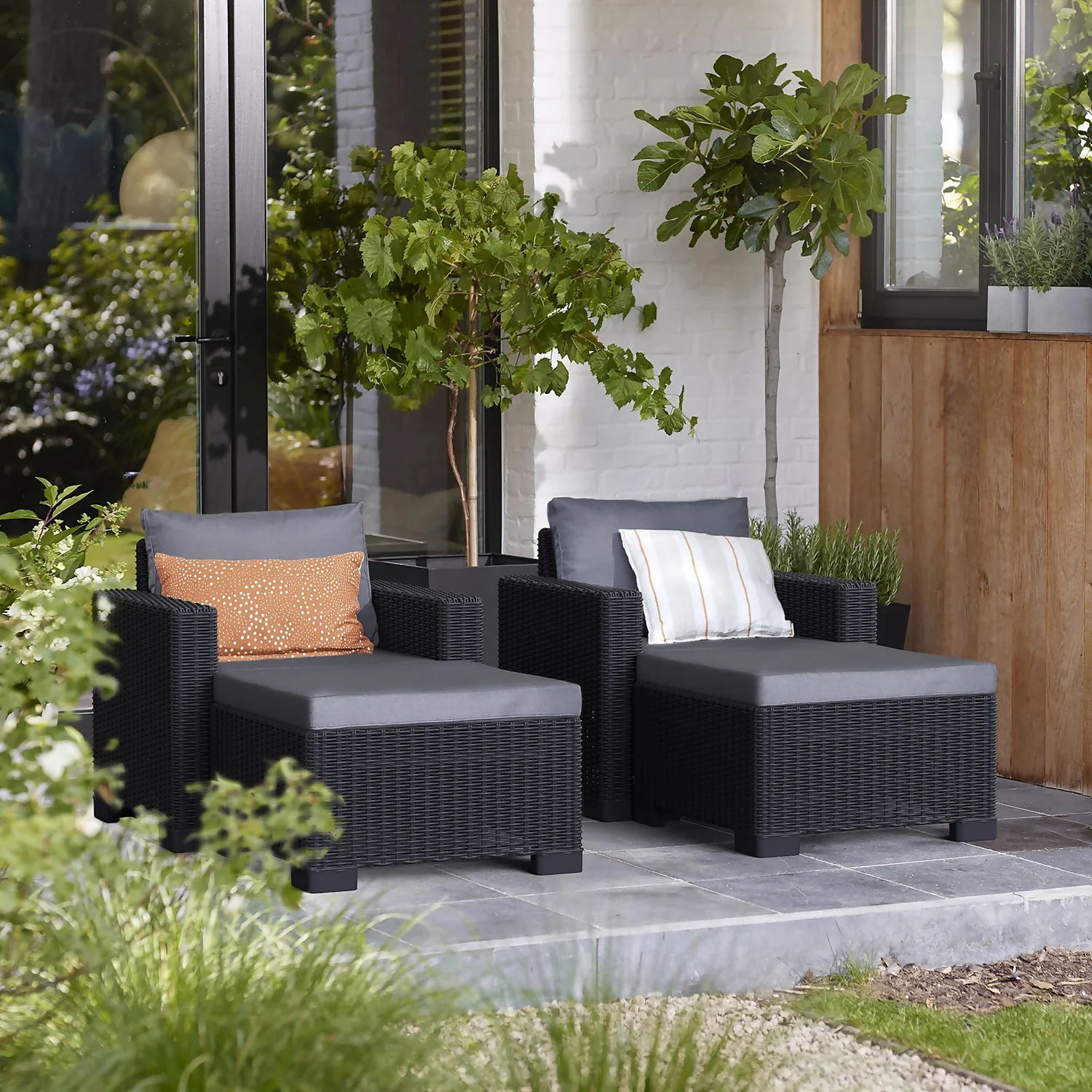 Keter California 2 Seater Outdoor Balcony Deluxe Garden Furniture Set - Graphite With Grey Cushions - Image 6