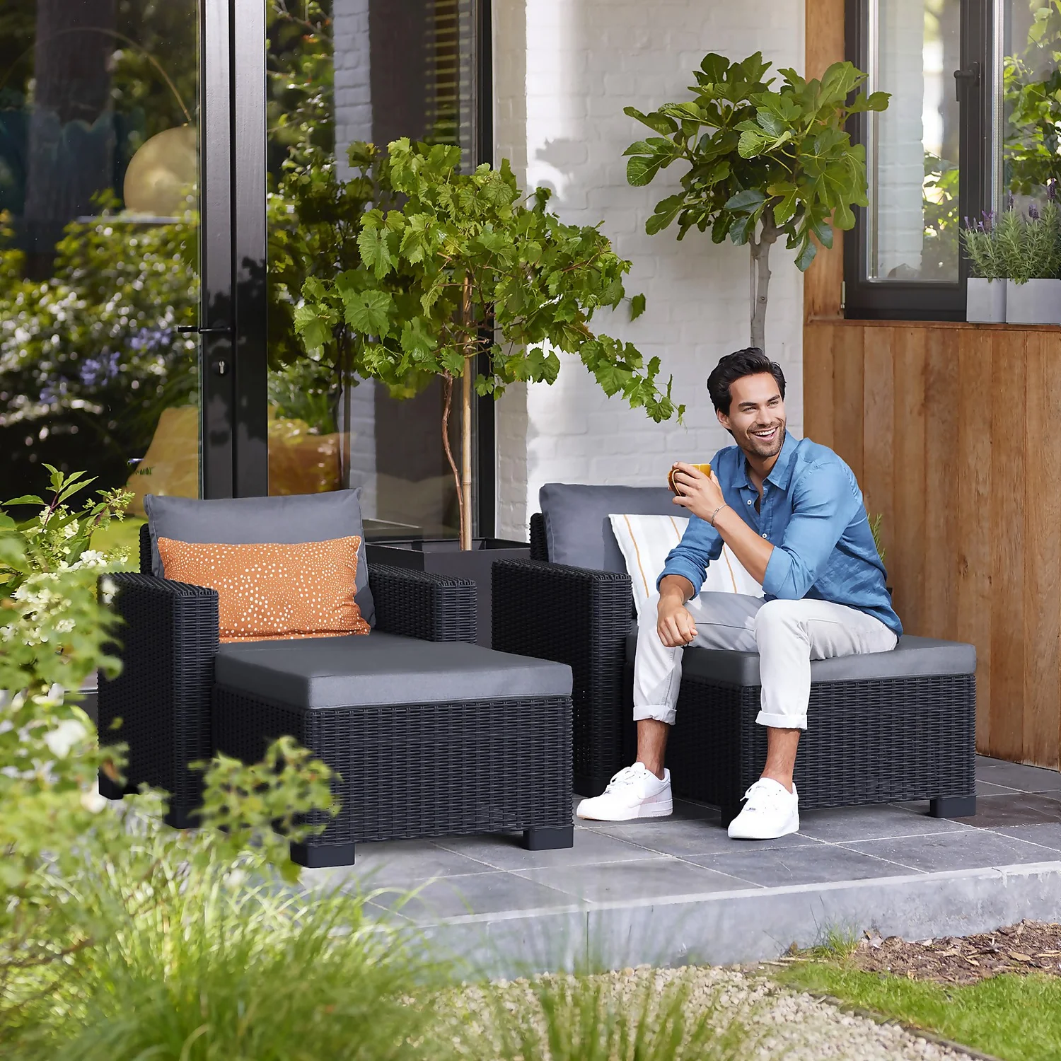 Keter California 2 Seater Outdoor Balcony Deluxe Garden Furniture Set - Graphite With Grey Cushions - Image 2